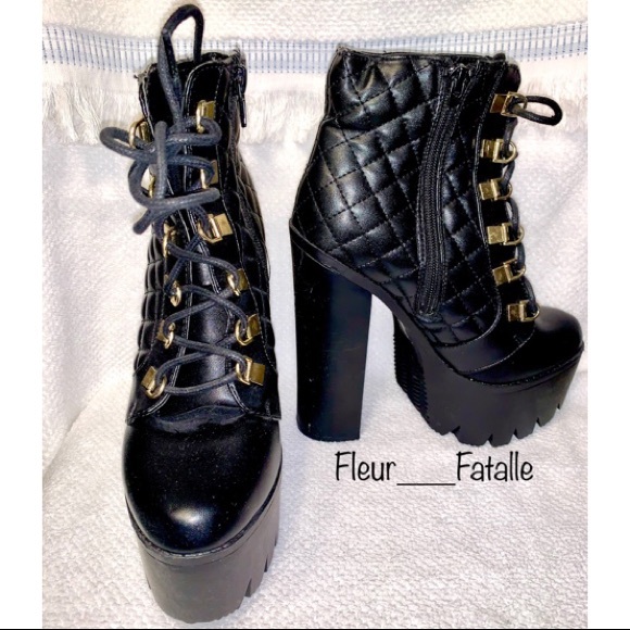 Gorgeous Black Ankle Booties 🖤 - Picture 2 of 4